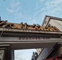 Foto des Eingangsbereichs des Zürcher-Hofs