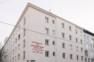 Gemeindebau Alliogasse 21
