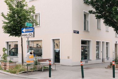 Gemeindebau Kirchstetterngasse 60