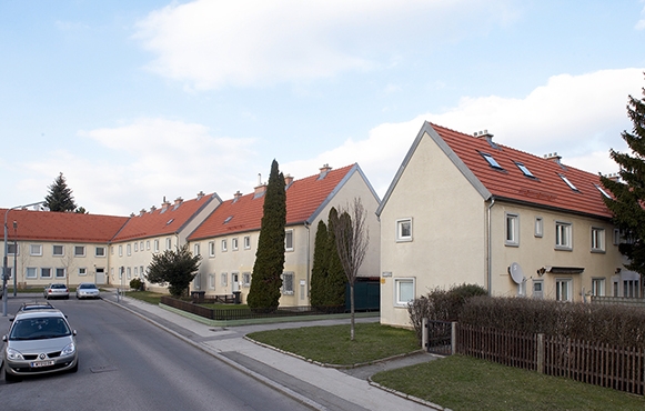 Richtigstellung zu falschen Gerüchten über die Siedlung Wienerfeld Ost © Wiener Wohnen Richtigstellung zu falschen Gerüchten über die Siedlung Wienerfeld Ost