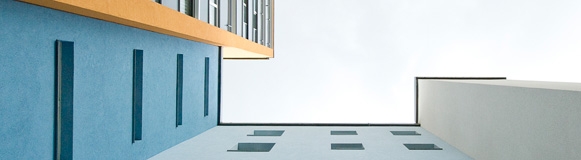 Weitergabe an ehemalige Lebenspartner © Andreas Elgert Frontansicht eines Gemeindebaus